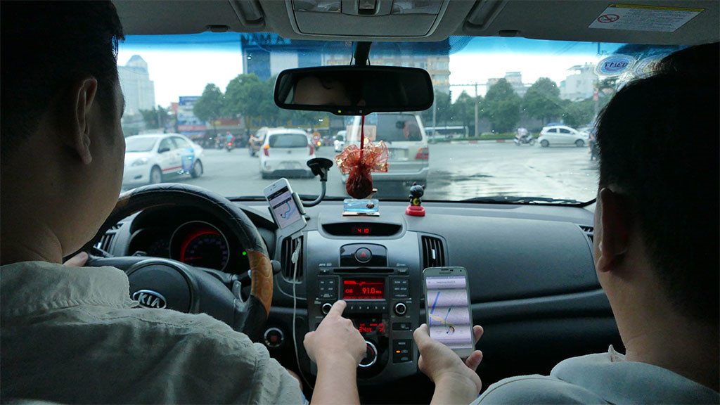 Kiến nghị dừng khẩn cấp hoạt động Uber Grab tại Việt Nam 1