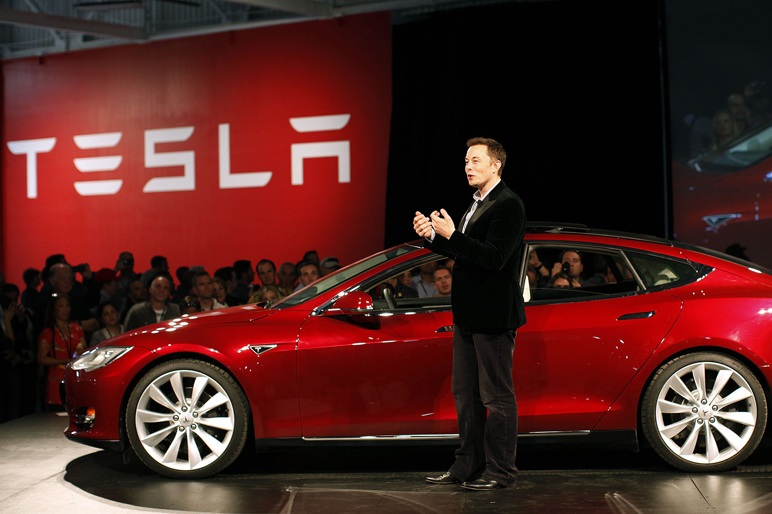 Tỷ phú Elon Musk nói về chuẩn mực đạo đức của xe tự lái 3