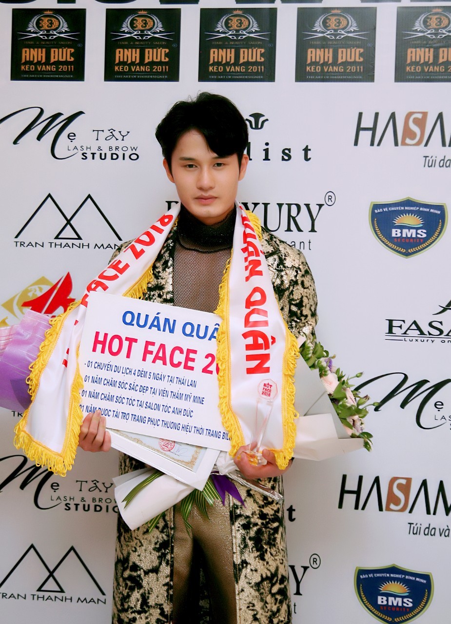 Hot Model hot face Trần Lập Hoa Nguyen 14