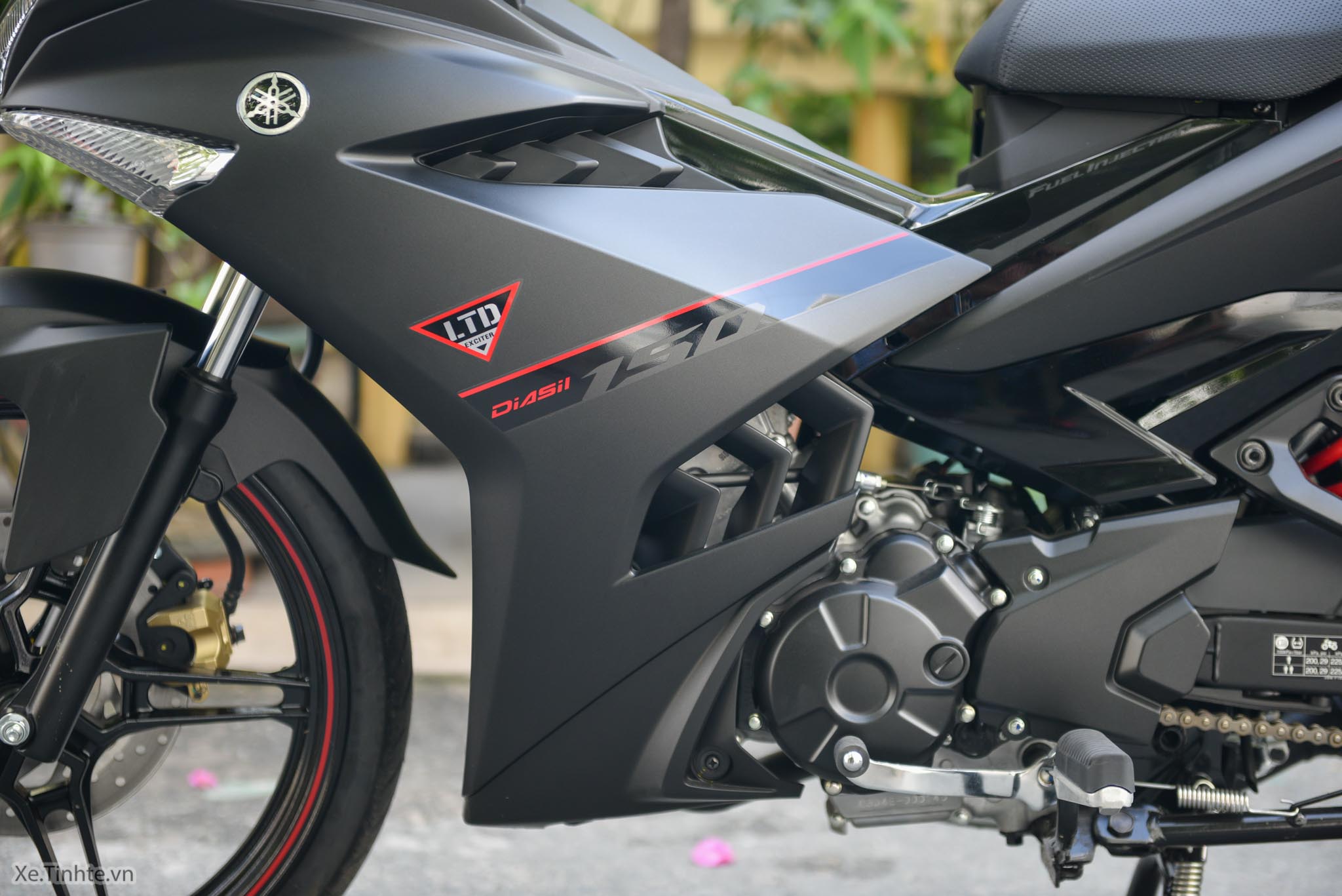 Giá xe máy Yamaha hôm nay 124 Xe tay ga giảm nhẹ vua côn tay Exciter 2018 có đà tăng mạnh 3