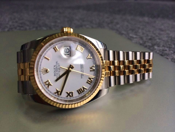 Lưu ý khi mua đồng hồ Rolex cũ